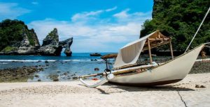 pantai-atuh-nusa-penida