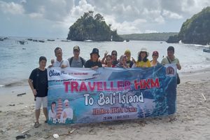 Crystal by Beach Nusa Penida
