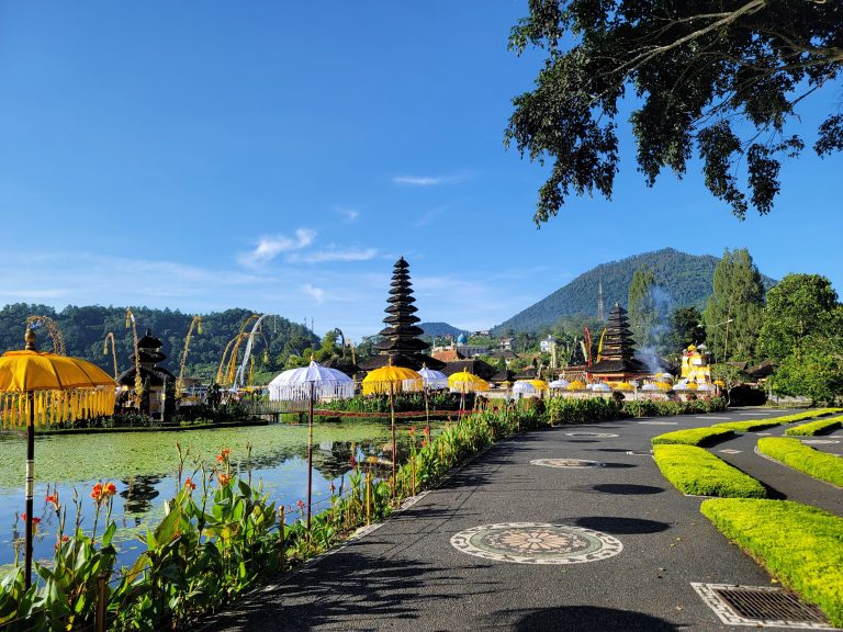 danau beratan bedugul