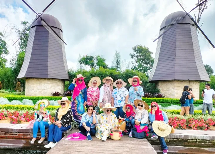 Bloom Garden 1