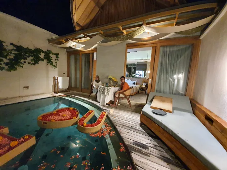 Honeymoon Villa Romantic Dinner Bali 2