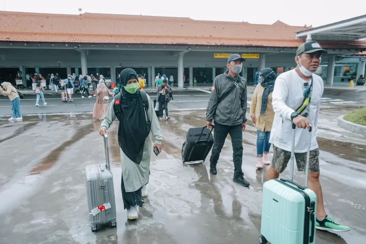 Rombongan Tiba Bandara Bali